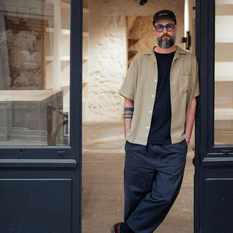 Gérant de la boutique Kolkoz à Bordeaux dans le quartier des chartrons